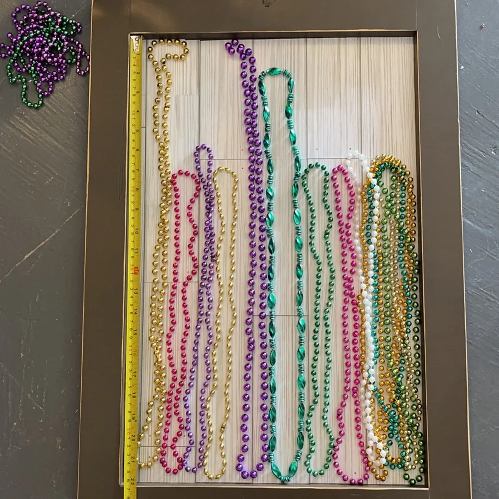 🔥SALE Mardi Gras Beads mixed sizes 2 lbs